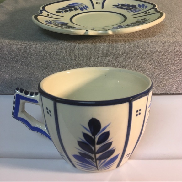 Vintage Quimper Pottery Cup & Saucer Set - Picture 9 of 16